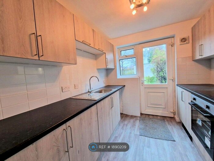 2 Bedroom Maisonette To Rent In Cheswood Drive, Minworth, Sutton Coldfield, B76