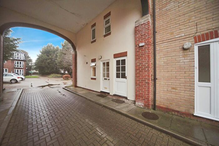 2 Bedroom Flat For Sale In Gipping Place, Stowmarket, IP14