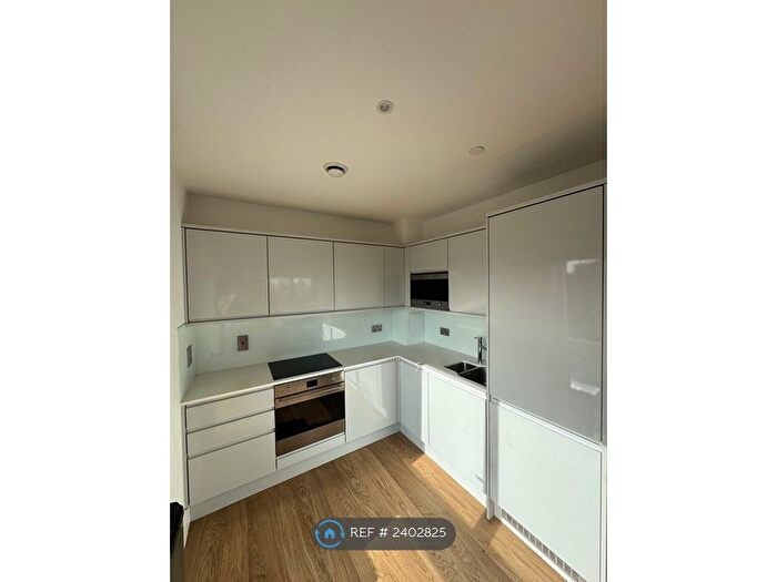 1 Bedroom Flat To Rent In Hooper Street, Birmingham, B18