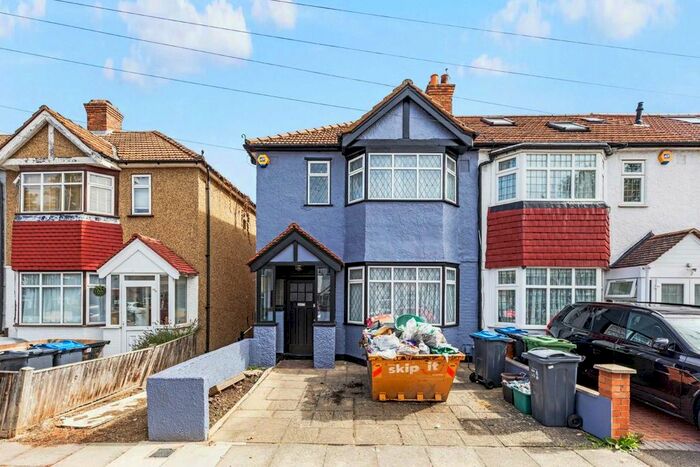 3 Bedroom Property To Rent In Byron Avenue, New Malden, KT3