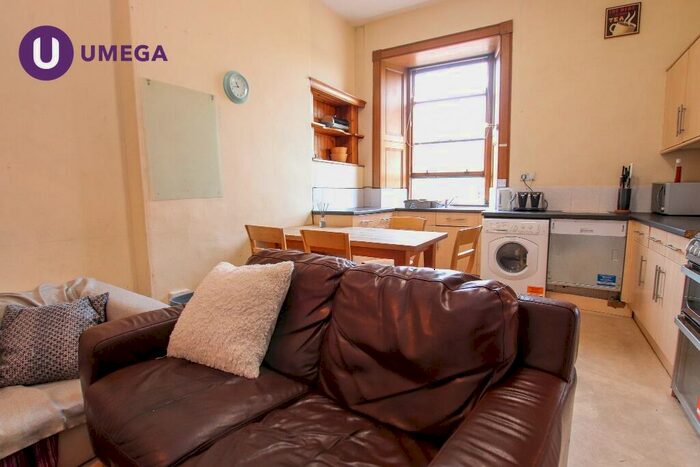 4 Bedroom Apartment To Rent In Marchmont Road, Marchmont, Edinburgh, EH9