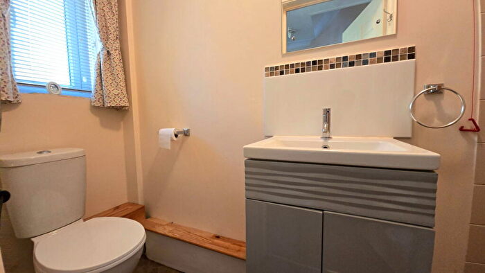 2 Bedroom Retirement Property For Sale In Watermill Court, Bath Road, Woolhampton, Reading, RG7