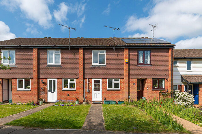 2 Bedroom Terraced House For Sale In Richmond Walk, Jersey Farm, AL4