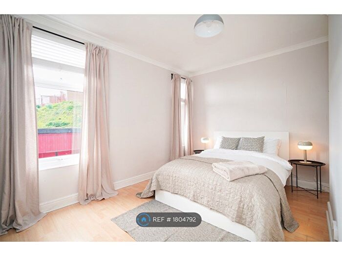 4 Bedroom Terraced House To Rent In John Street, Sheffield, S2