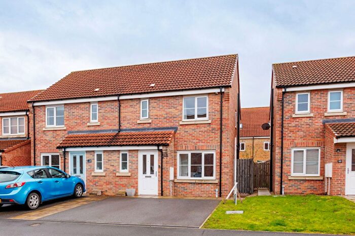 3 Bedroom Semi-Detached House For Sale In Braeburn Road, Sherburn In Elmet, Leeds, LS25