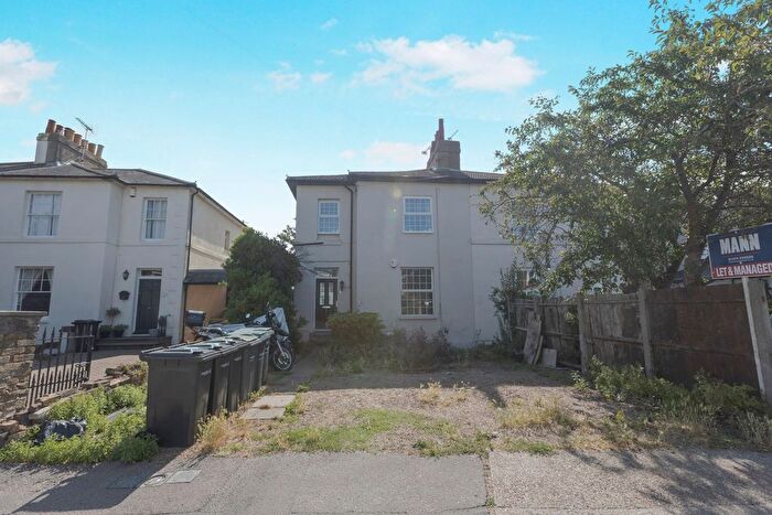 1 Bedroom Flat For Sale In Darnley Road, Gravesend, Kent, DA11