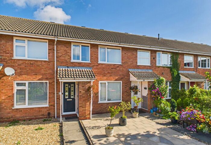 3 Bedroom Terraced House For Sale In Centauri Close, Leighton Buzzard, LU7