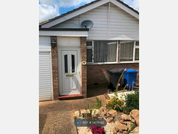 2 Bedroom Bungalow To Rent In Lime Close, Broughton, Kettering, NN14