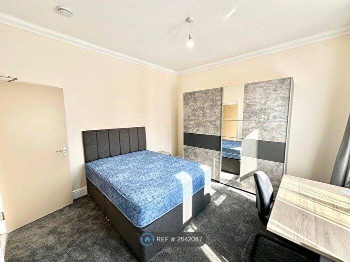 2 Bedroom Maisonette To Rent In Lower Ford Street, Coventry, CV1