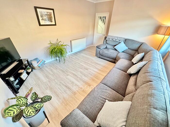 3 Bedroom Terraced House For Sale In Beech Avenue, Paisley, PA2