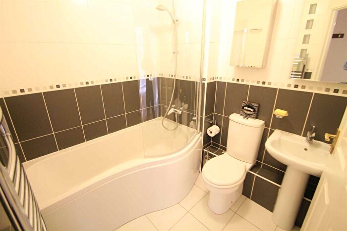1 Bedroom Apartment For Sale In Albion Place, Campbell Park, Milton Keynes, MK9