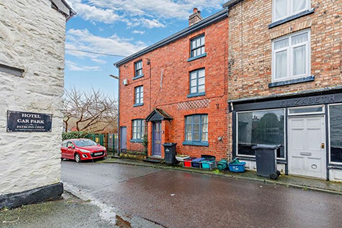 4 Bedroom Terraced House For Sale In Bridge Street, Llanfyllin, SY22