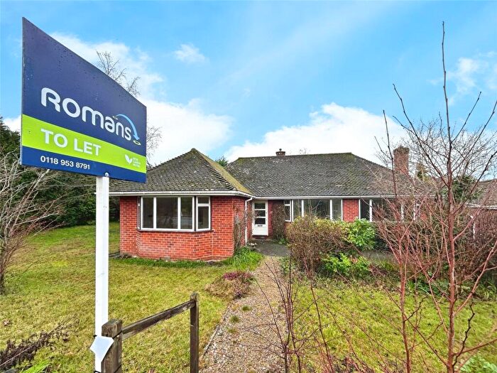 3 Bedroom Bungalow To Rent In Knowle Close, Caversham, Reading, RG4