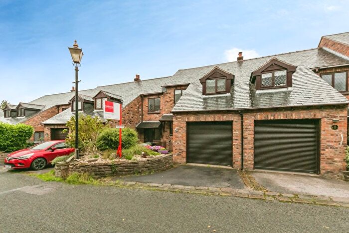 3 Bedroom Mews For Sale In Roan Court, Macclesfield, Cheshire, SK11