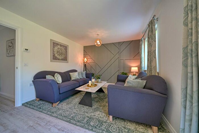 4 Bedroom Detached House For Sale In Maddoxford Gardens, Boorley Green, SO32