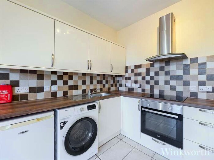 1 Bedroom Flat To Rent In The Cottage, Woodhurst Road, London, W3