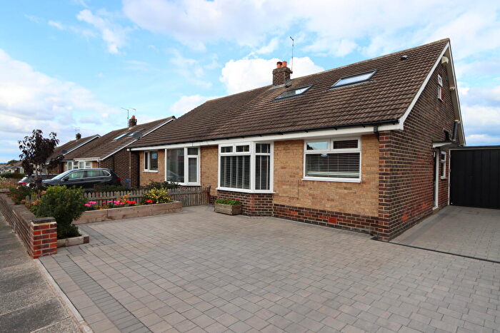 3 Bedroom Semi-Detached Bungalow For Sale In Astley Gardens, Seaton Sluice, Whitley Bay, NE26