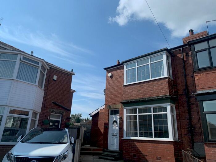 2 Bedroom End Of Terrace House To Rent In Broomhead Road, Wombwell, Barnsley, S73