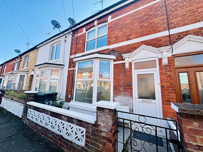 3 Bedroom Terraced House To Rent In Spencer Road, Rushden, NN10
