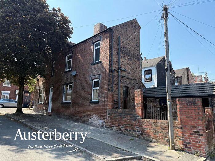 2 Bedroom End Of Terrace House For Sale In Oriel Street, Stoke-On-Trent, ST4