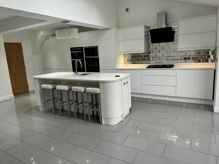 4 Bedroom Semi-Detached House To Rent In Alder Drive, Chelmsford, CM2