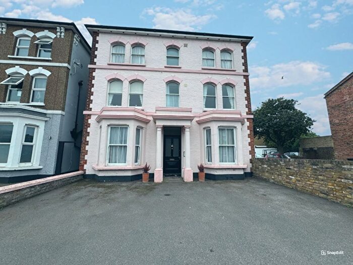 2 Bedroom Flat To Rent In St. Peters Road, Broadstairs, CT10