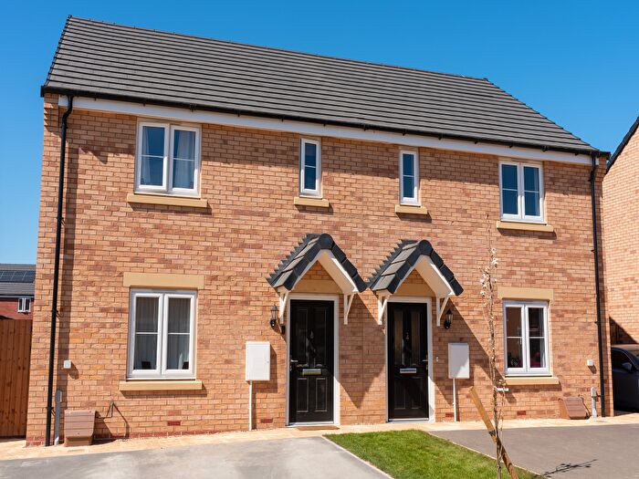 3 Bedroom Semi-Detached House For Sale In Whittle Road, Sleaford, NG34