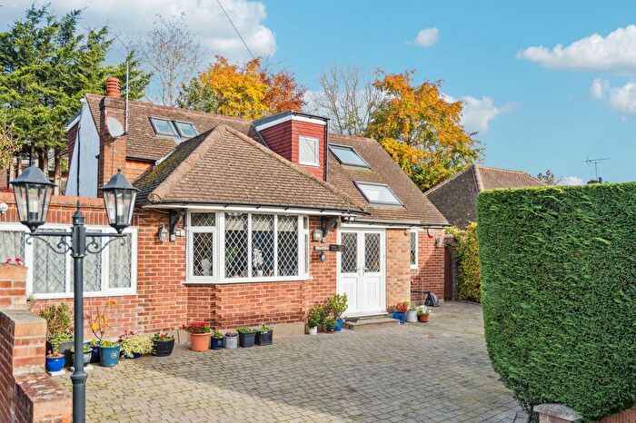 3 Bedroom Bungalow For Sale In Upper Road, Denham, UB9