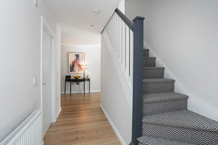 5 Bedroom Detached House For Sale In Inverallan Drive, Bridge Of Allan, FK9