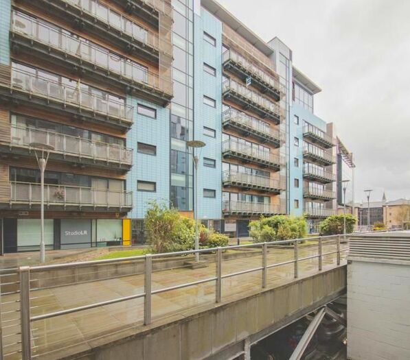 2 Bedroom Flat To Rent In Breadalbane Street, Edinburgh, EH6