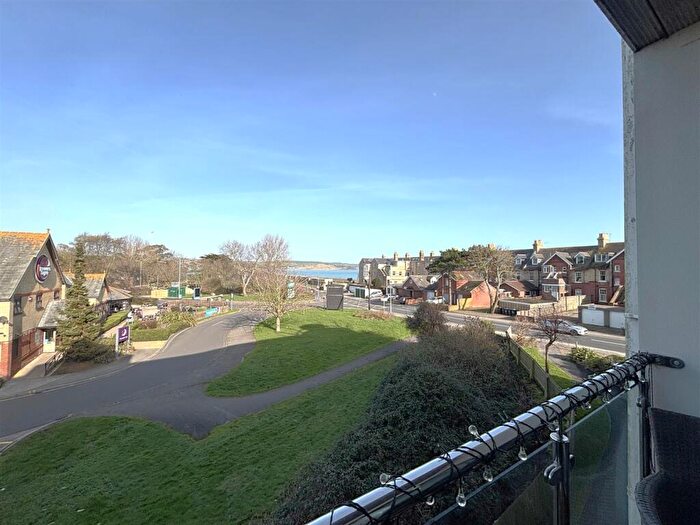 2 Bedroom Apartment For Sale In Greenhill, Weymouth, DT4