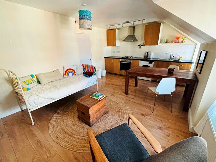 1 Bedroom Flat For Sale In Bodhyfryd Road, Llandudno, Conwy, LL30