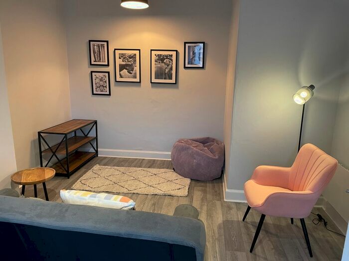 1 Bedroom Flat To Rent In Bothwell Street, Edinburgh, EH7