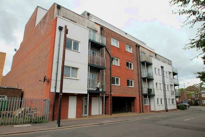1 Bedroom Flat To Rent In Dudley Street, Luton, LU2
