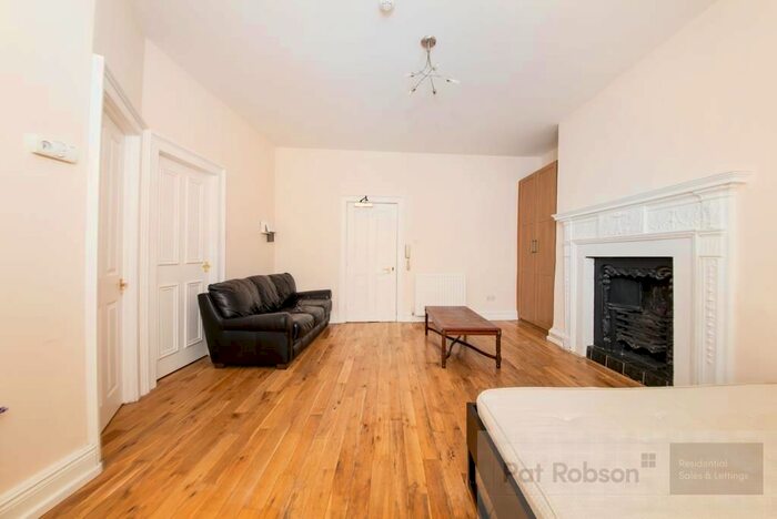 Studio To Rent In Dean Street, Newcastle Upon Tyne, NE1