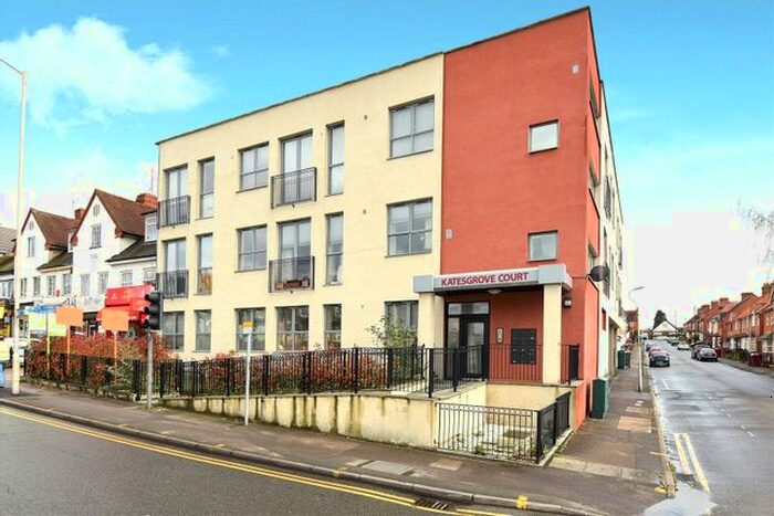 2 Bedroom Flat To Rent In Katesgrove Court, Basingstoke Road, Reading, Berkshire, RG2