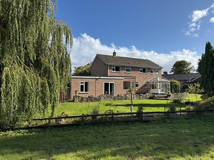 5 Bedroom Detached House For Sale In Holton, Oxfordshire, Oxford, OX33