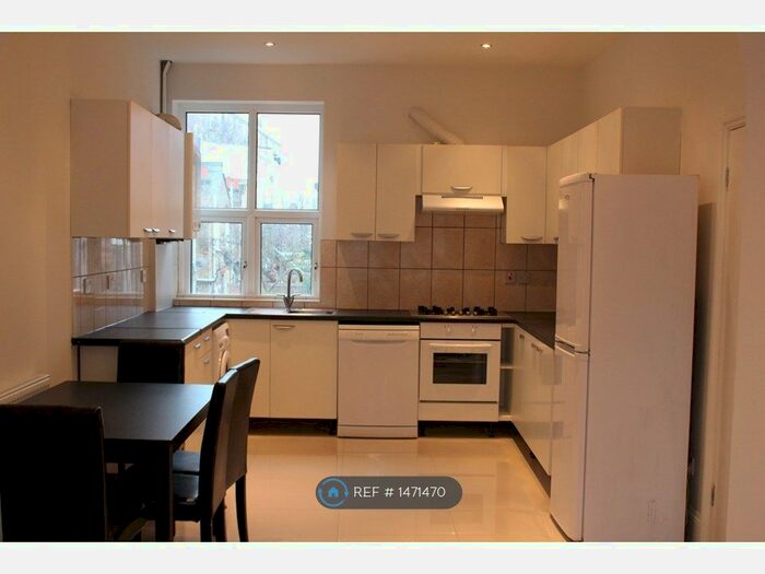 4 Bedroom Maisonette To Rent In Tooting High Street, London, SW17