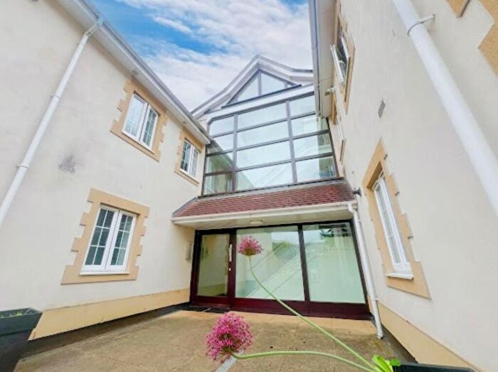 2 Bedroom Maisonette To Rent In - Penn Hill Avenue, Lower Parkstone, BH14