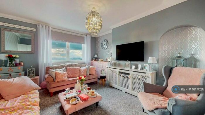 3 Bedroom Flat To Rent In Parkhall, Clydebank, G81