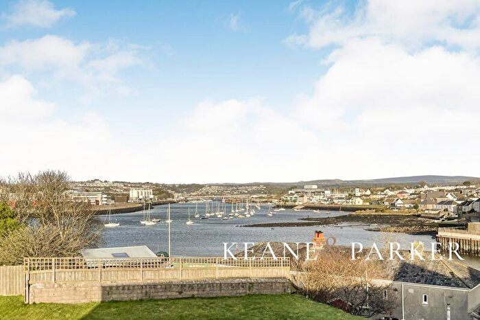2 Bedroom Flat For Sale In Causeway View, Turnchapel, PL9