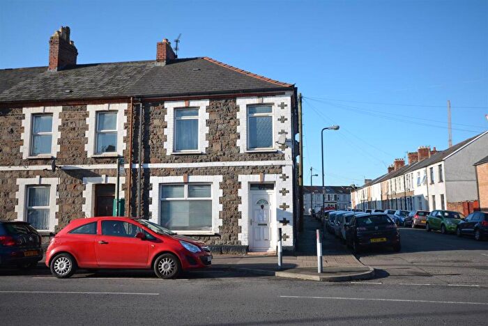 4 Bedroom End Of Terrace House To Rent In Cathays Terrace, Cardiff, CF24