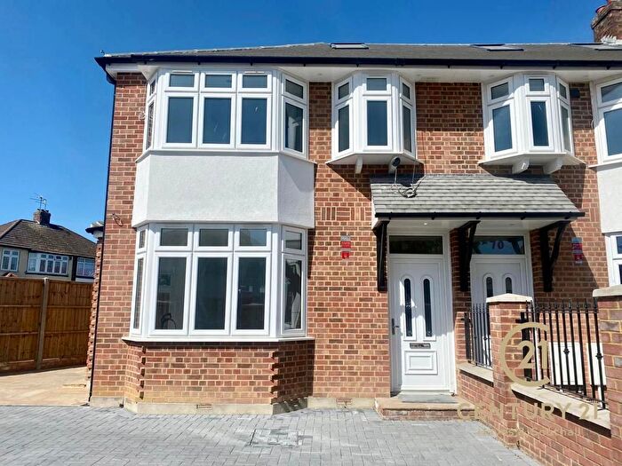 4 Bedroom End Of Terrace House To Rent In Windsor Avenue, Uxbridge, UB10