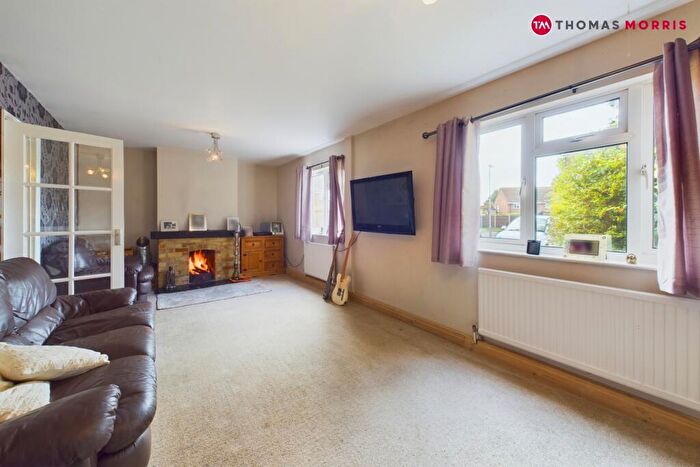 3 Bedroom Semi Detached House For Sale In Beauchamp Close, Eaton Socon, St. Neots, Cambridgeshire, PE19