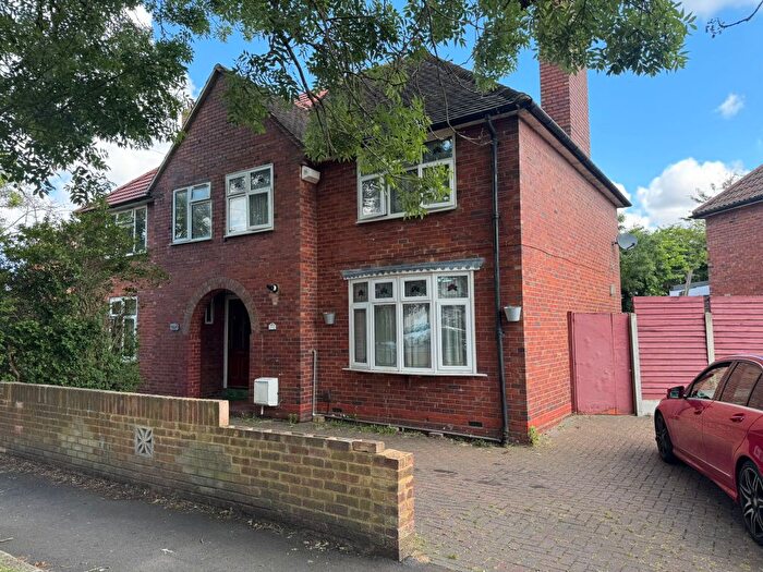 4 Bedroom Semi-Detached House To Rent In Cannington Road, Dagenham, RM9