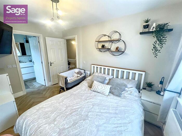 3 Bedroom End Of Terrace House For Sale In High Trees, Risca, NP11