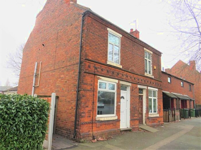 3 Bedroom Semi-Detached House To Rent In The Green, Darlaston, Wednesbury, WS10