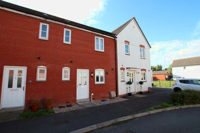 2 Bedroom Terraced House To Rent In Chaucer Grove, Exeter, EX4