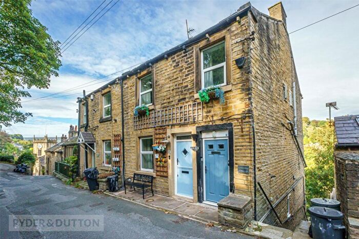 1 Bedroom End Of Terrace House For Sale In Back Lane, Holmfirth, West Yorkshire, HD9