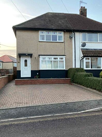 3 Bedroom Semi-Detached House To Rent In Manor Road, S43